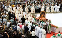 20.000 asistieron al Barclays Center en Brooklyn, Nueva York, para la Misa de aniversario por los 50 años del Camino Neocatecumenal en Estados Unidos.