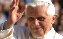 Benedicto XIV (2005)