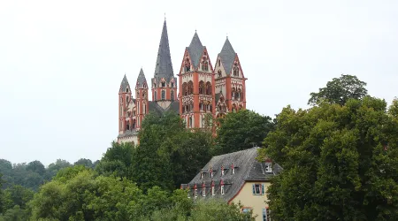 Iglesia en Alemania enfrenta crisis histórica tras perder medio millón de fieles