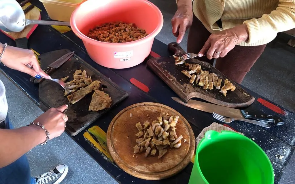 Mujeres trabajando en un comedor?w=200&h=150