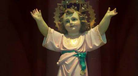 Imagen del Divino Niño Jesús venerada en el Santuario del Divino Niño en Bogotá (Colombia).