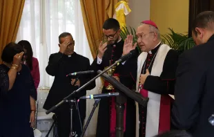 Mons. Edgar Peña Parra, Sustituto para los Asuntos Generales de la Secretaría de Estado del Vaticano, presidió la ceremonia de reapertura de la Nunciatura Apostólica en Honduras. Crédito: Cortesía de Suyapa Medios, sitio de noticias oficiales de la Iglesia Católica en Honduras