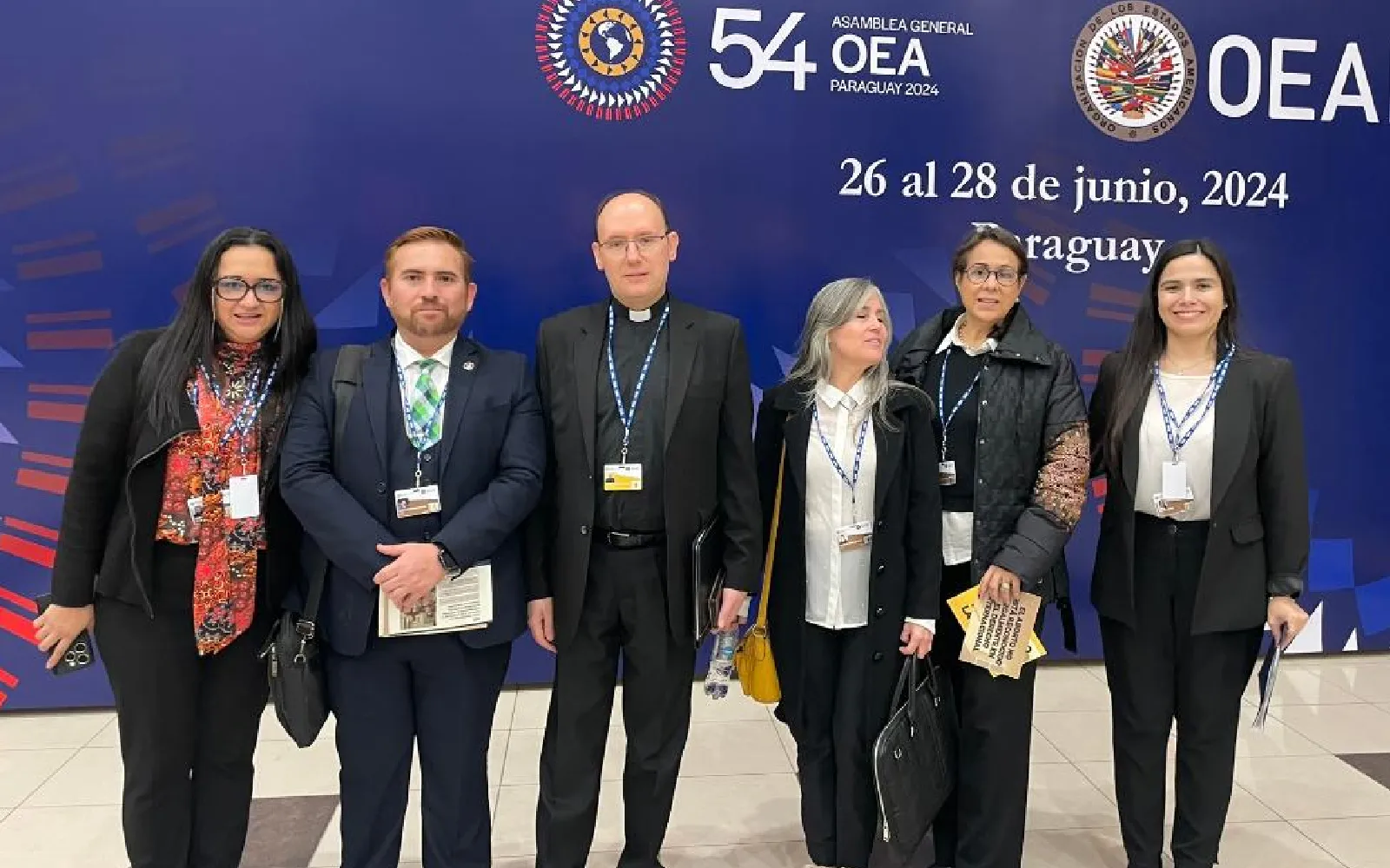 Algunos miembros de la Coalición para el Desarrollo Humano de Human Life Internacional junto a Mons. Juan Antonio Cruz Serrano, Observador Permanente ante la Organización de Estados Americanos (OEA)?w=200&h=150