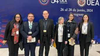 Algunos miembros de la Coalición para el Desarrollo Humano de Human Life Internacional junto a Mons. Juan Antonio Cruz Serrano, Observador Permanente ante la Organización de Estados Americanos (OEA)