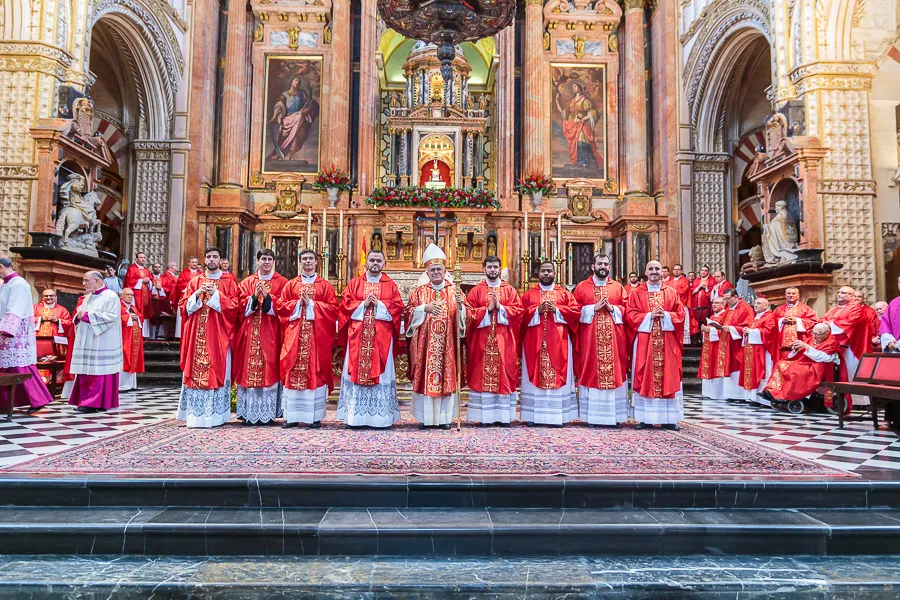 Los 8 nuevos sacerdotes de Córdoba, ordenados el 29 de junio, Solemnidad de San Pedro y San Pablo.?w=200&h=150