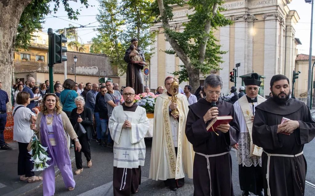 Procesión San Antonio de Padua en las calles de Roma este 13 de junio.?w=200&h=150