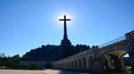 Denuncian a periodista que animó a dinamitar la abadía del Valle de los Caídos