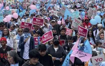 Miles de personas se manifestaron en las principales ciudades de México.